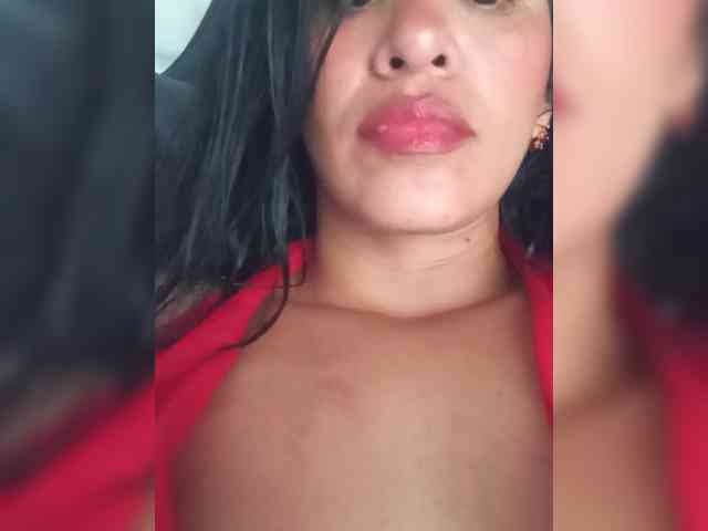 Letty33 webcam