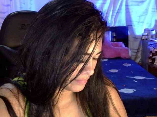 Letty33 webcam