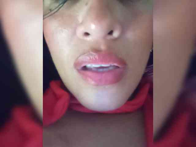Letty33 webcam