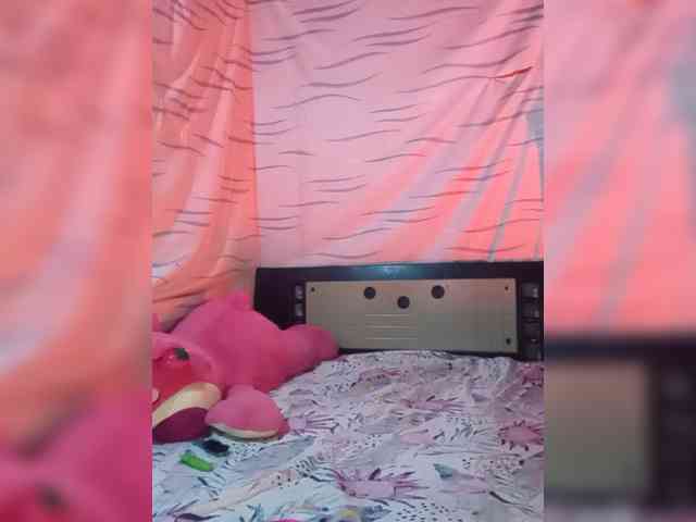 Letty33 webcam