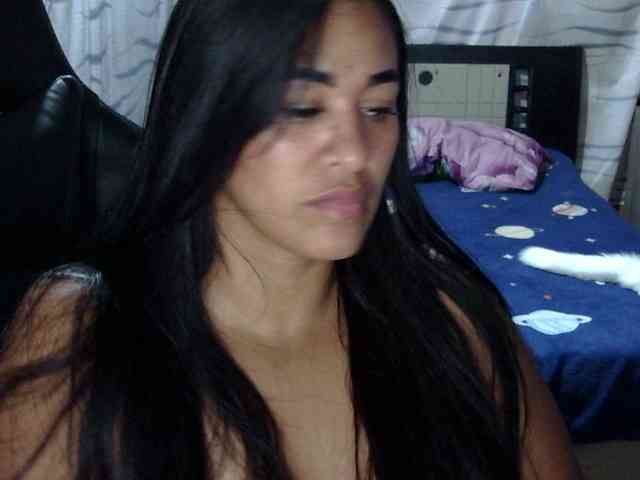 Letty33 bongacams
