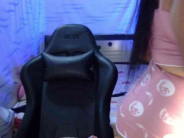 Letty33 webcam