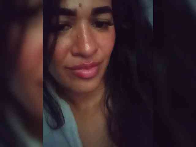 Letty33 webcam