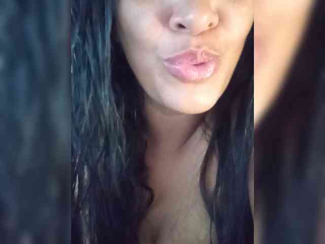 Letty33 webcam