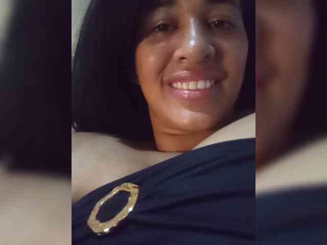 Letty33 webcam