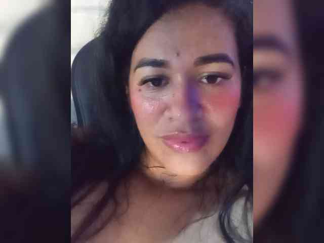 Letty33 webcam