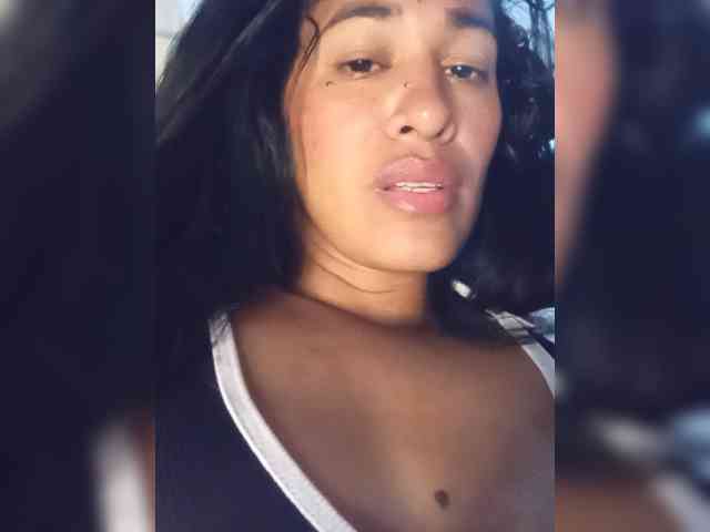 Letty33 webcam