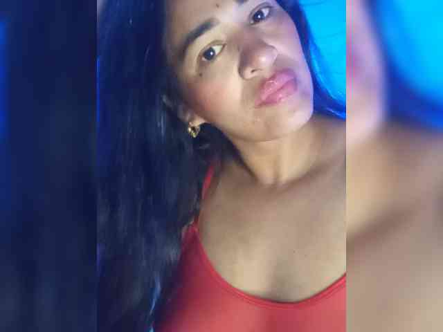 Letty33 webcam