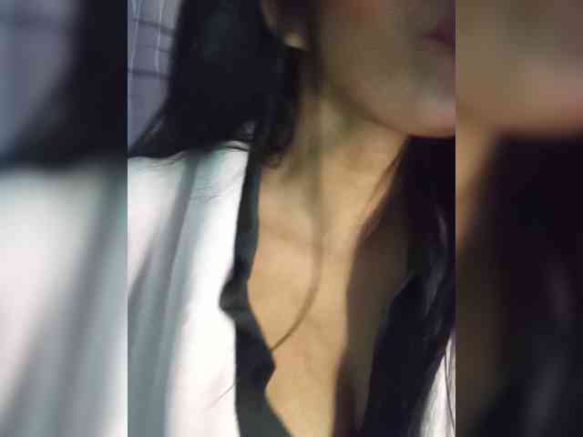 Letty33 webcam