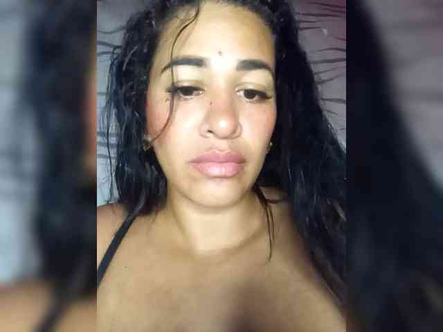 Letty33 webcam