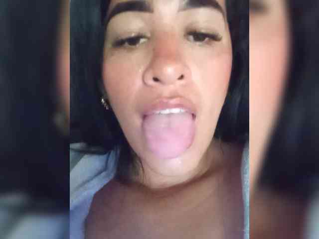 Letty33 webcam