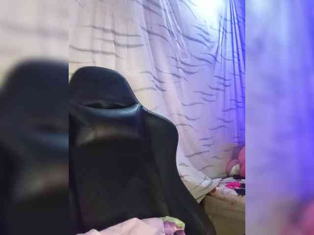 Letty33 webcam