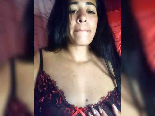 Letty33 webcam