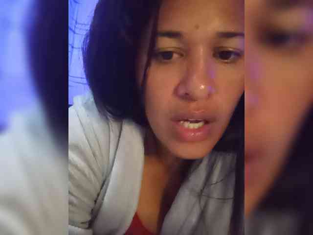 Letty33 webcam