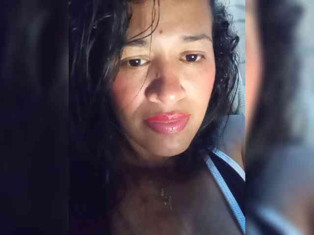 Letty33 webcam