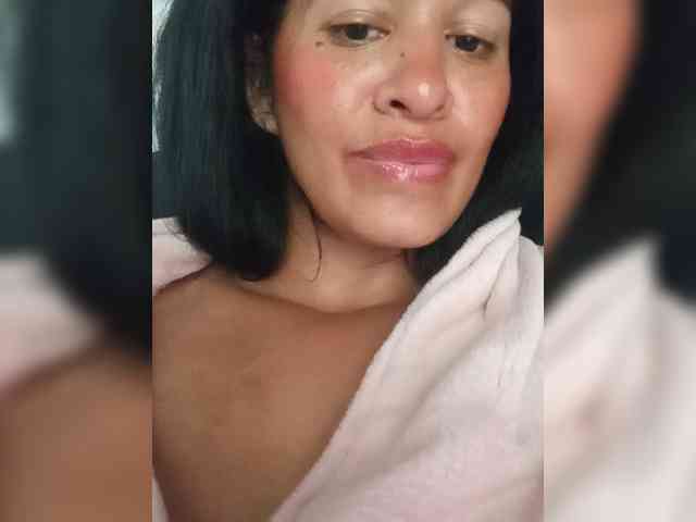 online video chat room Letty33