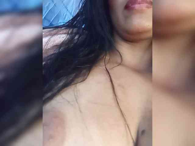 Letty33 webcam