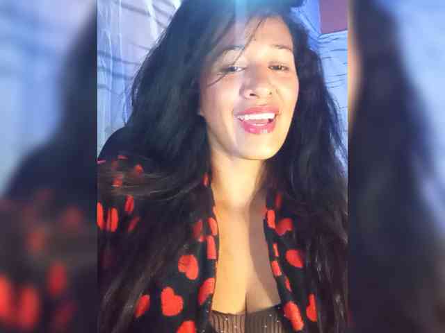 Letty33 webcam