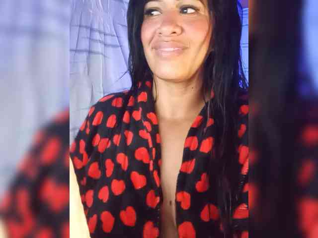 Letty33 webcam