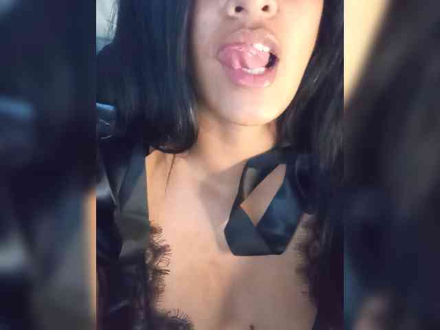 Letty33 webcam