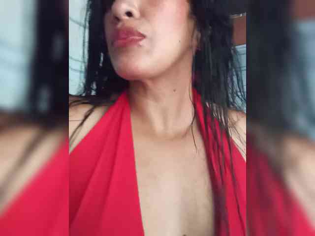 Letty33 webcam