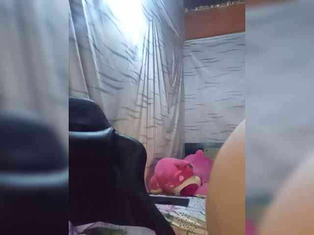 Letty33 webcam