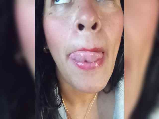 Letty33 webcam