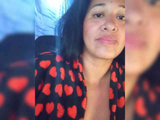 Letty33 webcam