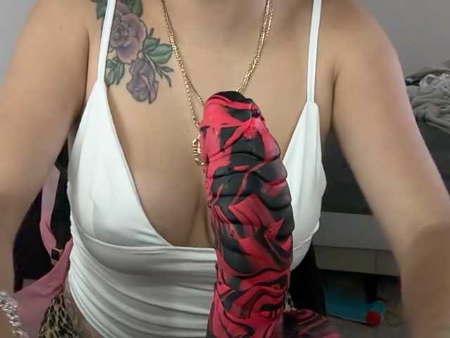 Lexii77 live cam on BongaCams