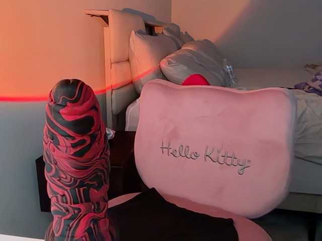 Lexii77 live cam on BongaCams