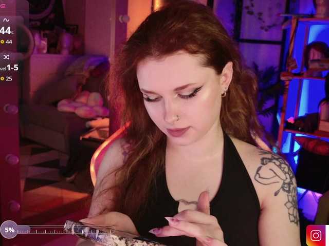 LilithSlut's BongaCams show and profile