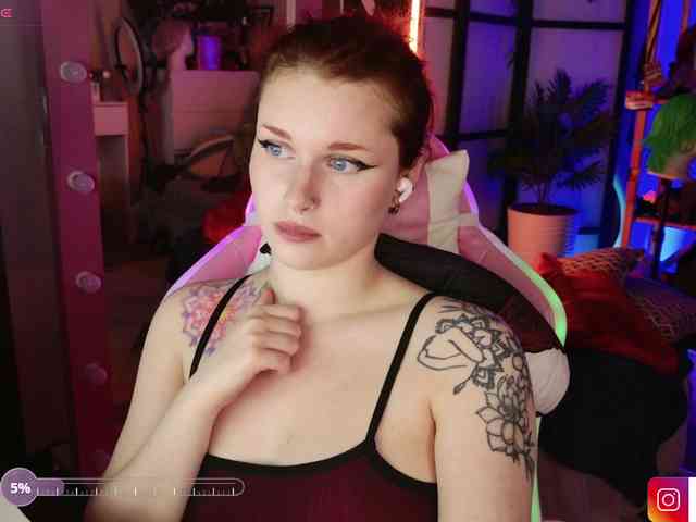 LilitSuccubi webcam
