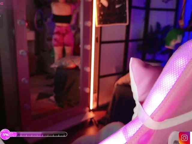 LilitSuccubi webcam