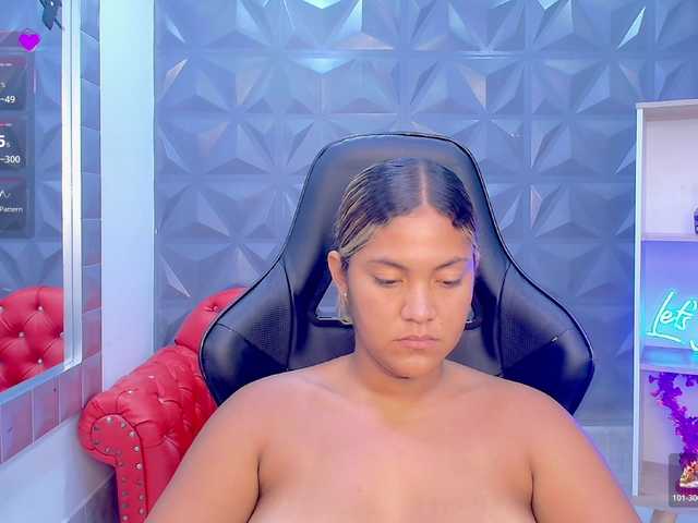 Cristalwar, 21 y/o - Live Cam on BongaCams