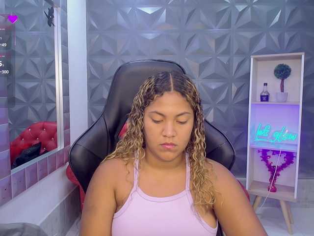 cristalwar's BongaCams show and profile