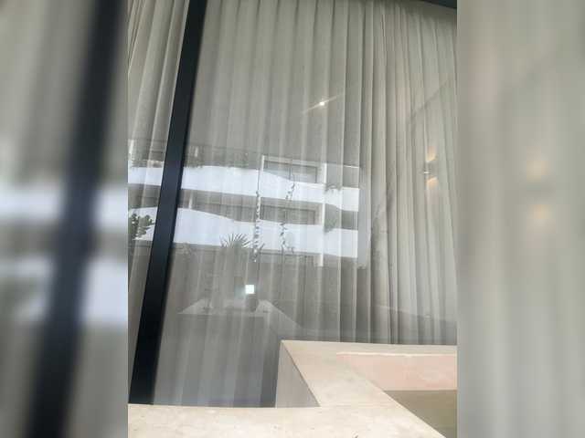 REALMEANTINA live cam