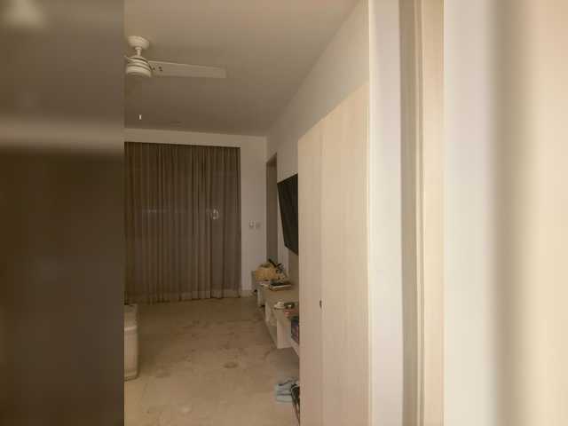 REALMEANTINA live cam on BongaCams