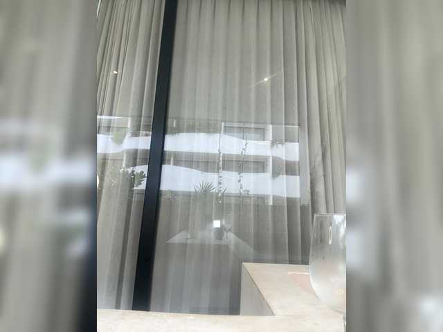 REALMEANTINA live stream preview
