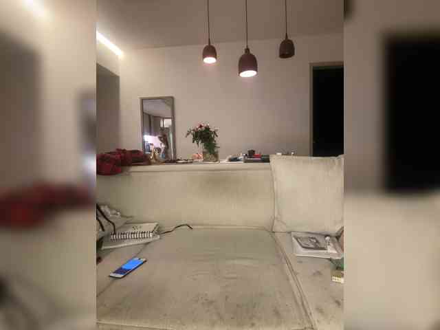 REALMEANTINA webcam