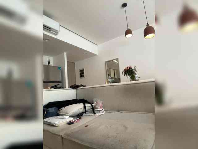 REALMEANTINA webcam
