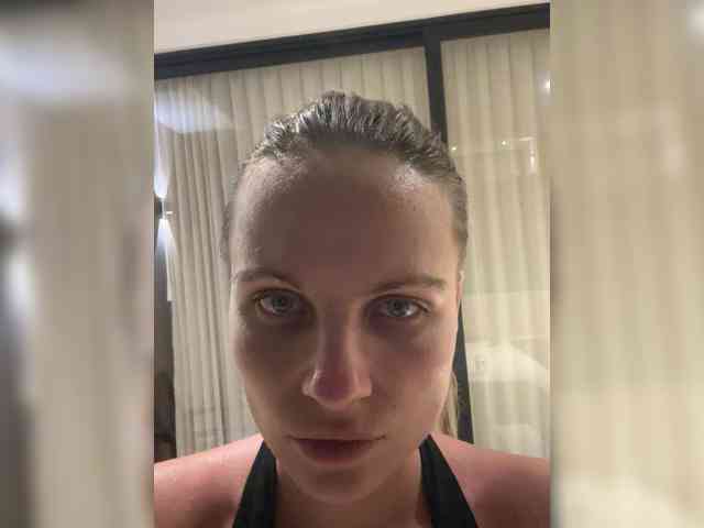 REALMEANTINA webcam
