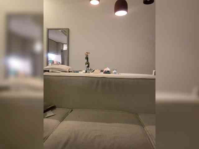 REALMEANTINA webcam