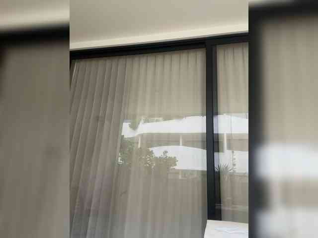 REALMEANTINA webcam