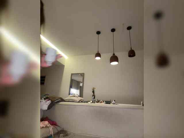 REALMEANTINA webcam