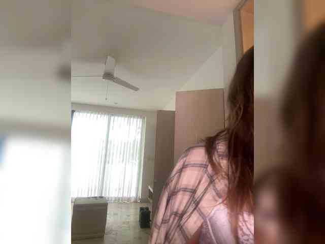 realmeantina's live room