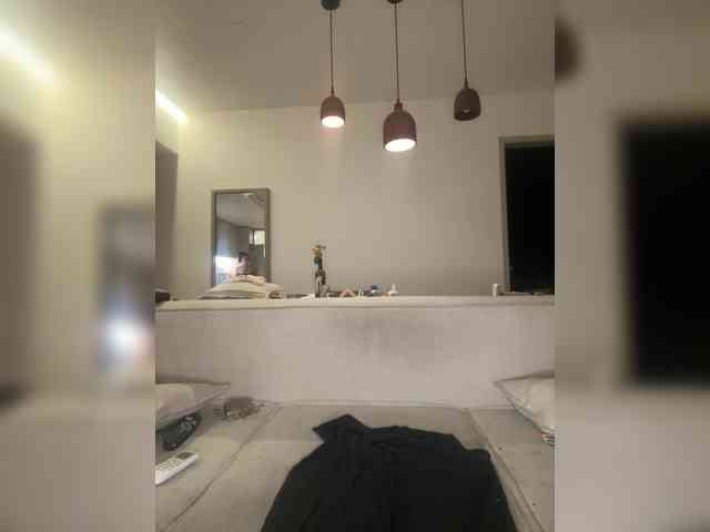 REALMEANTINA webcam