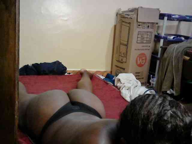 CuteLeilah webcam