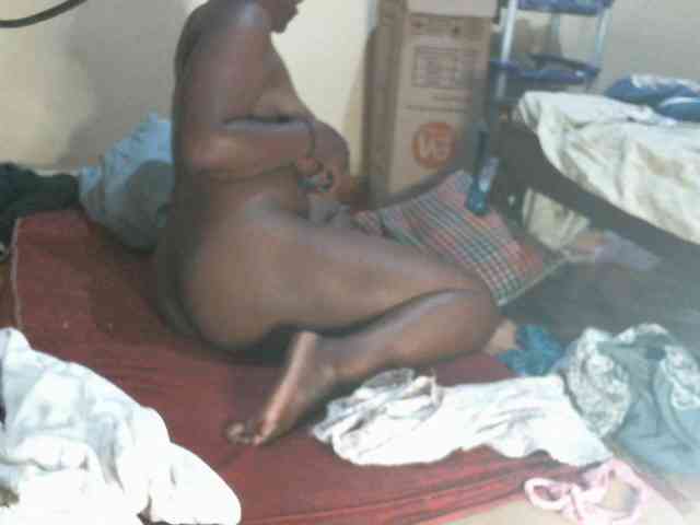 CuteLeilah webcam