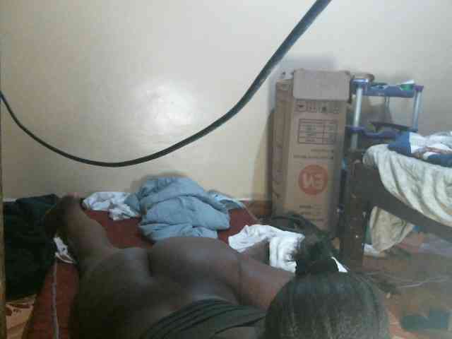 CuteLeilah webcam