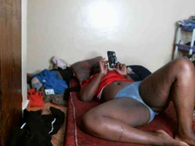 CuteLeilah webcam